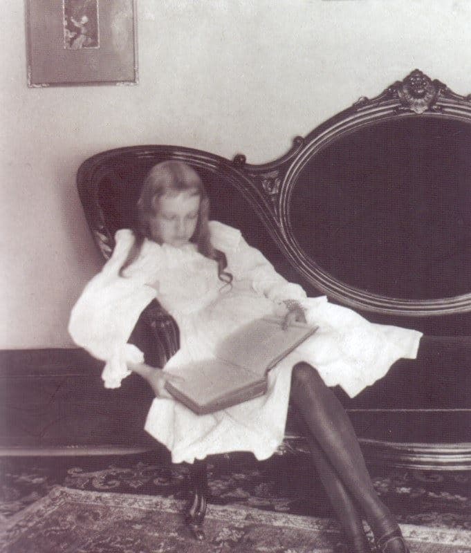علیه تفسیر