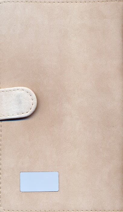 سالنامه اروپایی قدیما 1404 (چند رنگ)،(ترمو،پلاکدار)