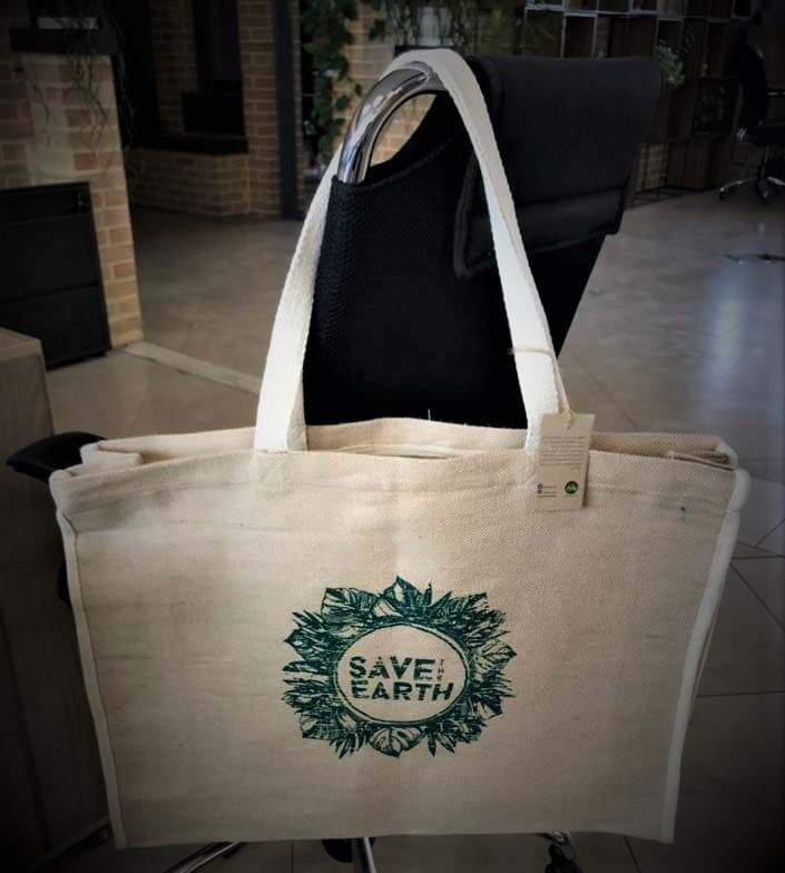 کیف پارچه ای رودوشی 42*49 (SAVE THE EARTH:طرح زمین رو نگه دار)