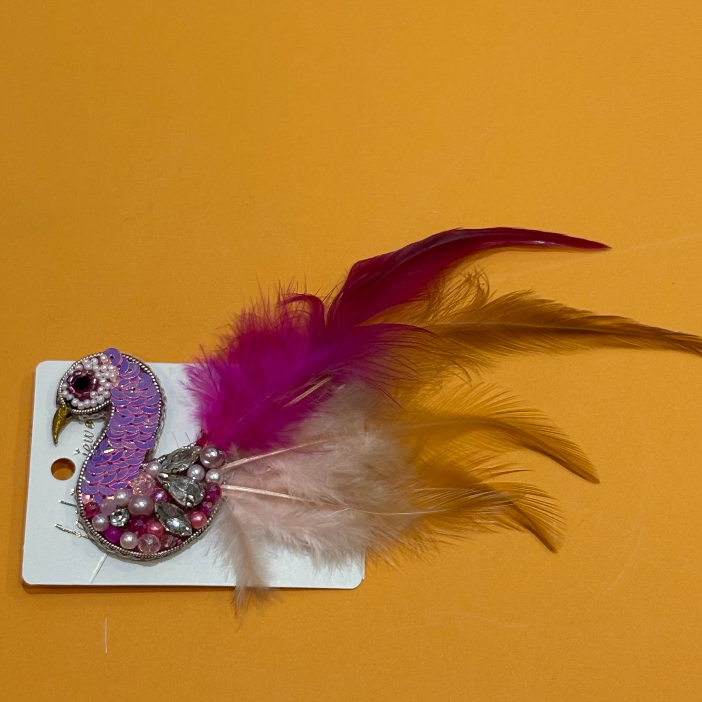 گل‌سینه قو صورتی