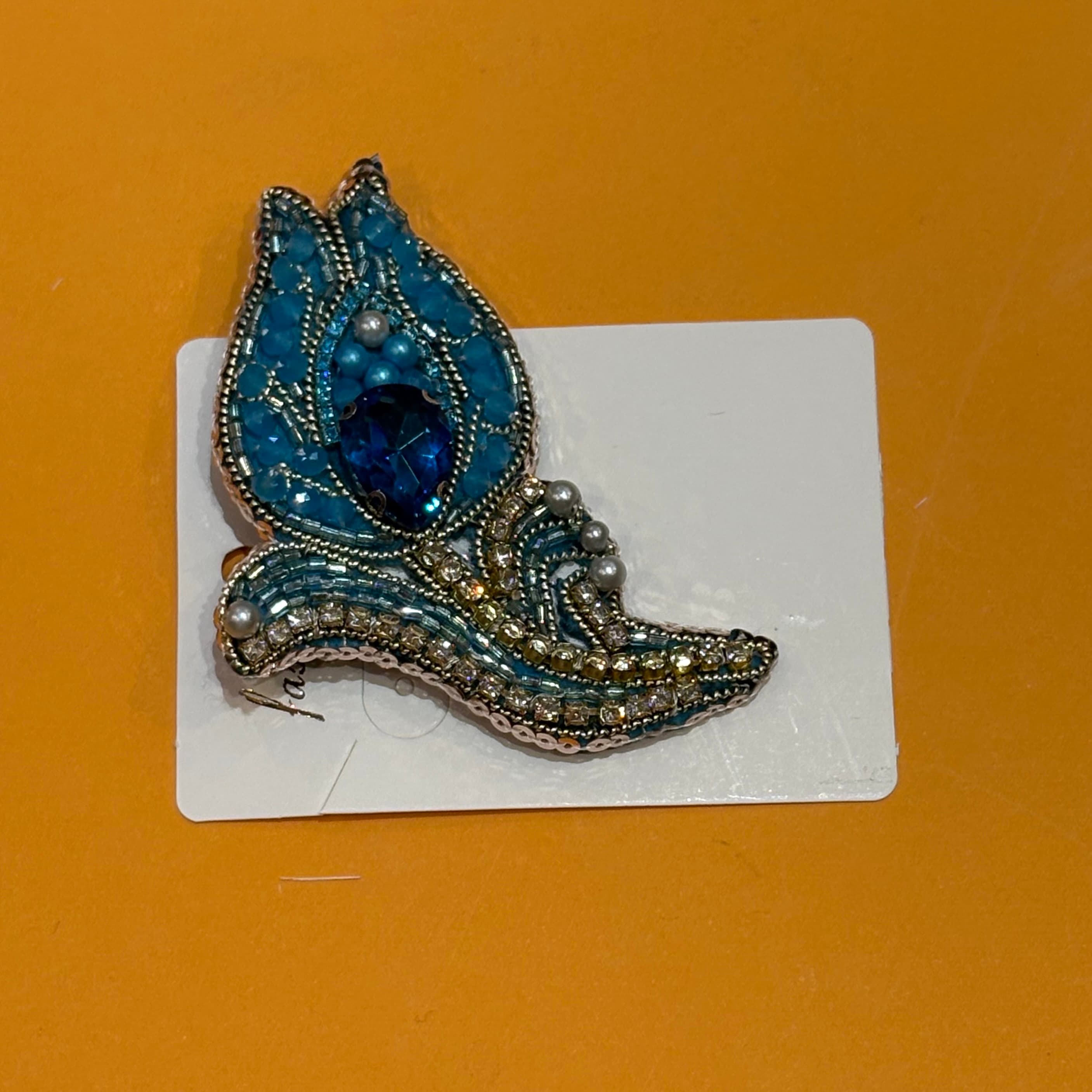 گل‌سینه گل لاله آبی