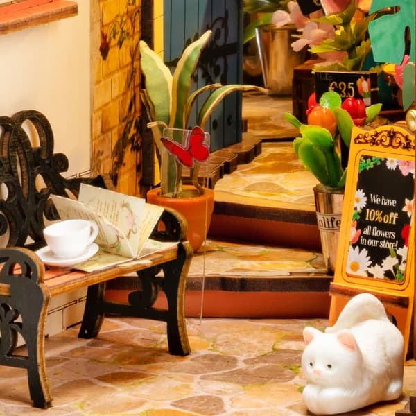 بازی مینیاتوری روبوتایم مدل غش‌گیر کتاب گلخانه