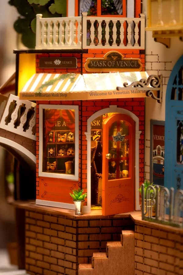 بازی مینیاتوری روبوتایم مدل غش‌گیر کتاب ونیز جادویی