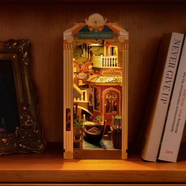 بازی مینیاتوری روبوتایم مدل غش‌گیر کتاب ونیز جادویی