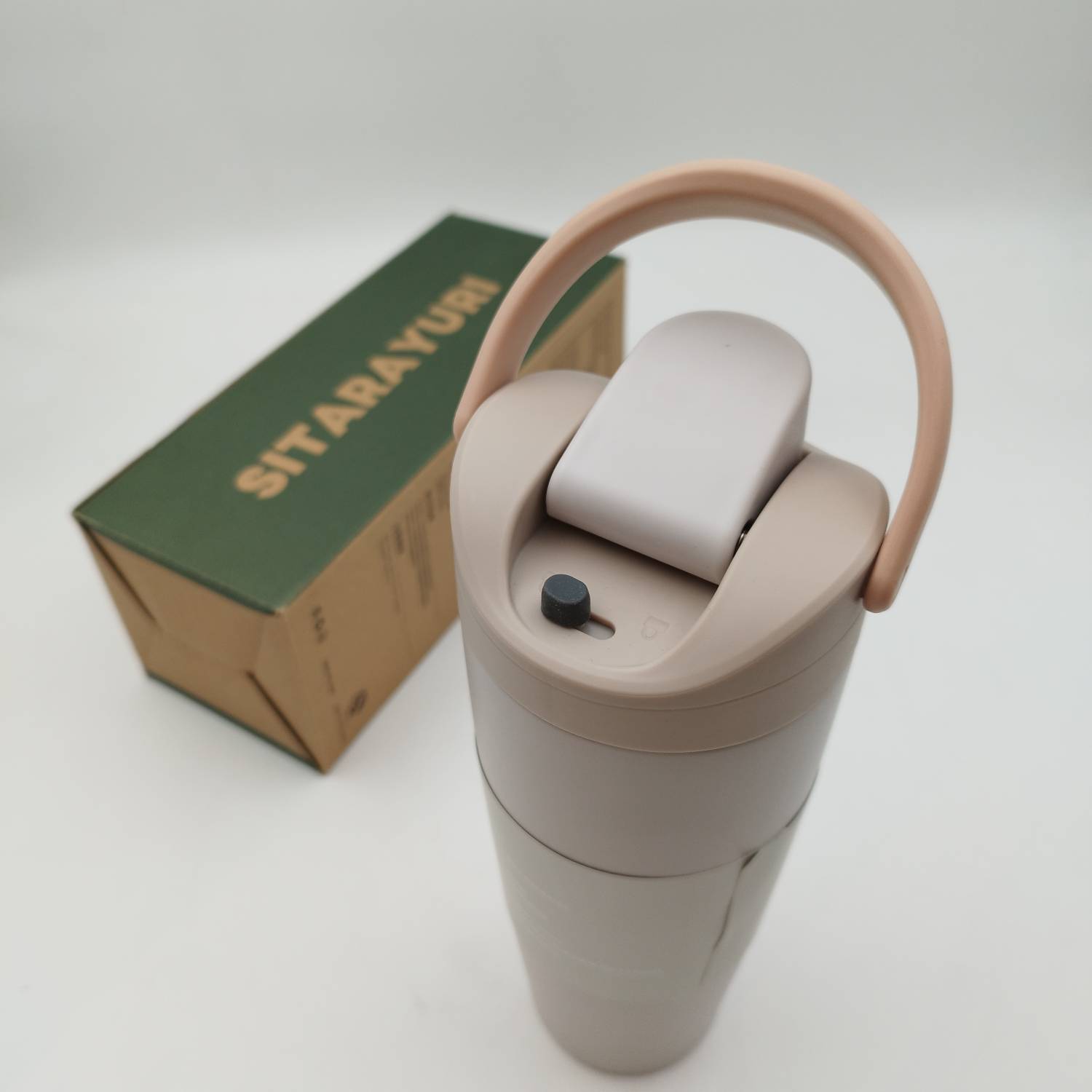 تراول ماگ 900 میل سیتارا کد 075 (کرم)