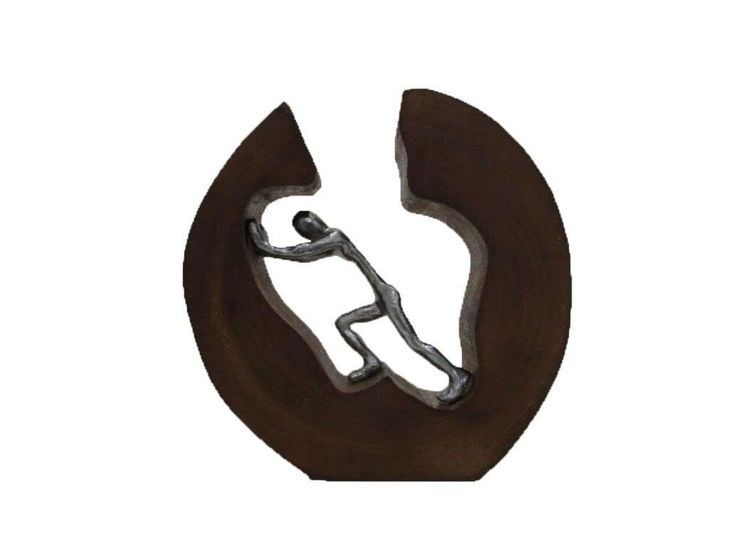 تندیس چوبی مرد تنها