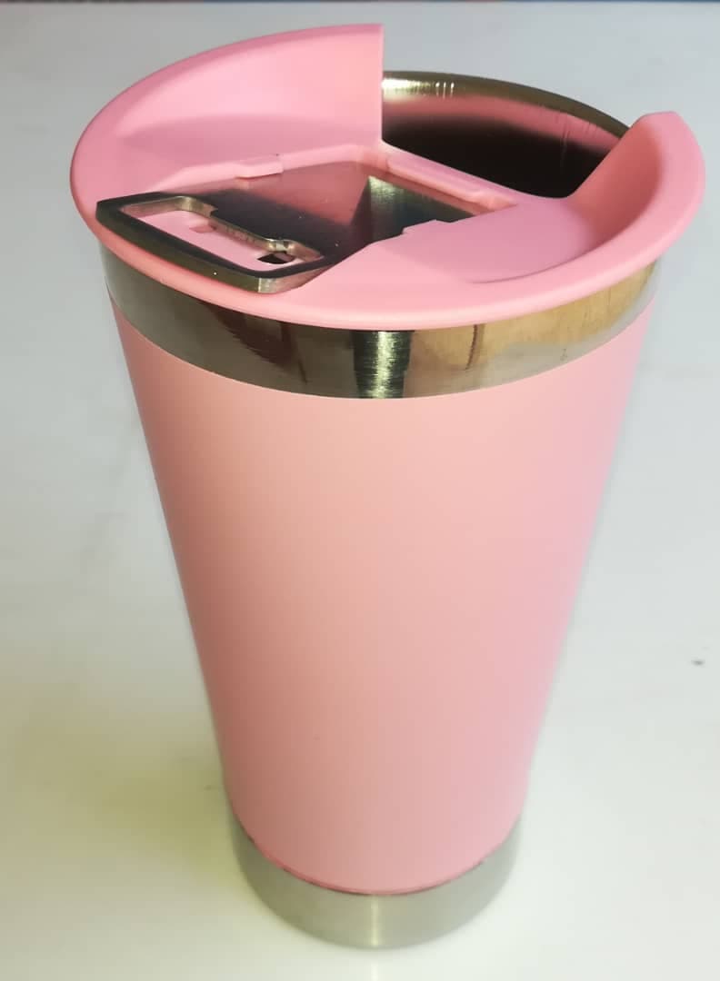 تراول ماگ لیوانی در نوشابه