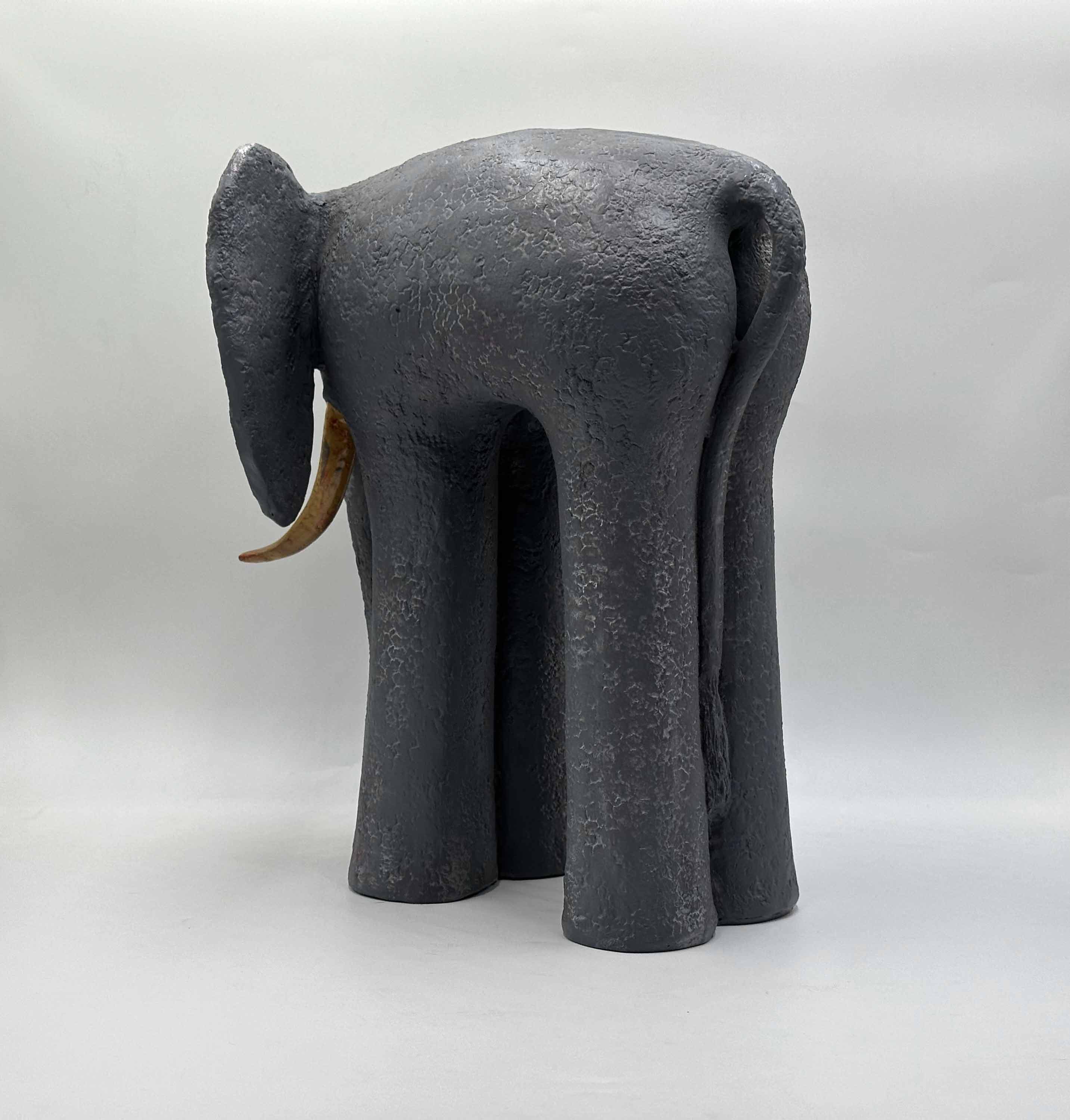 تندیس فیل بزرگ