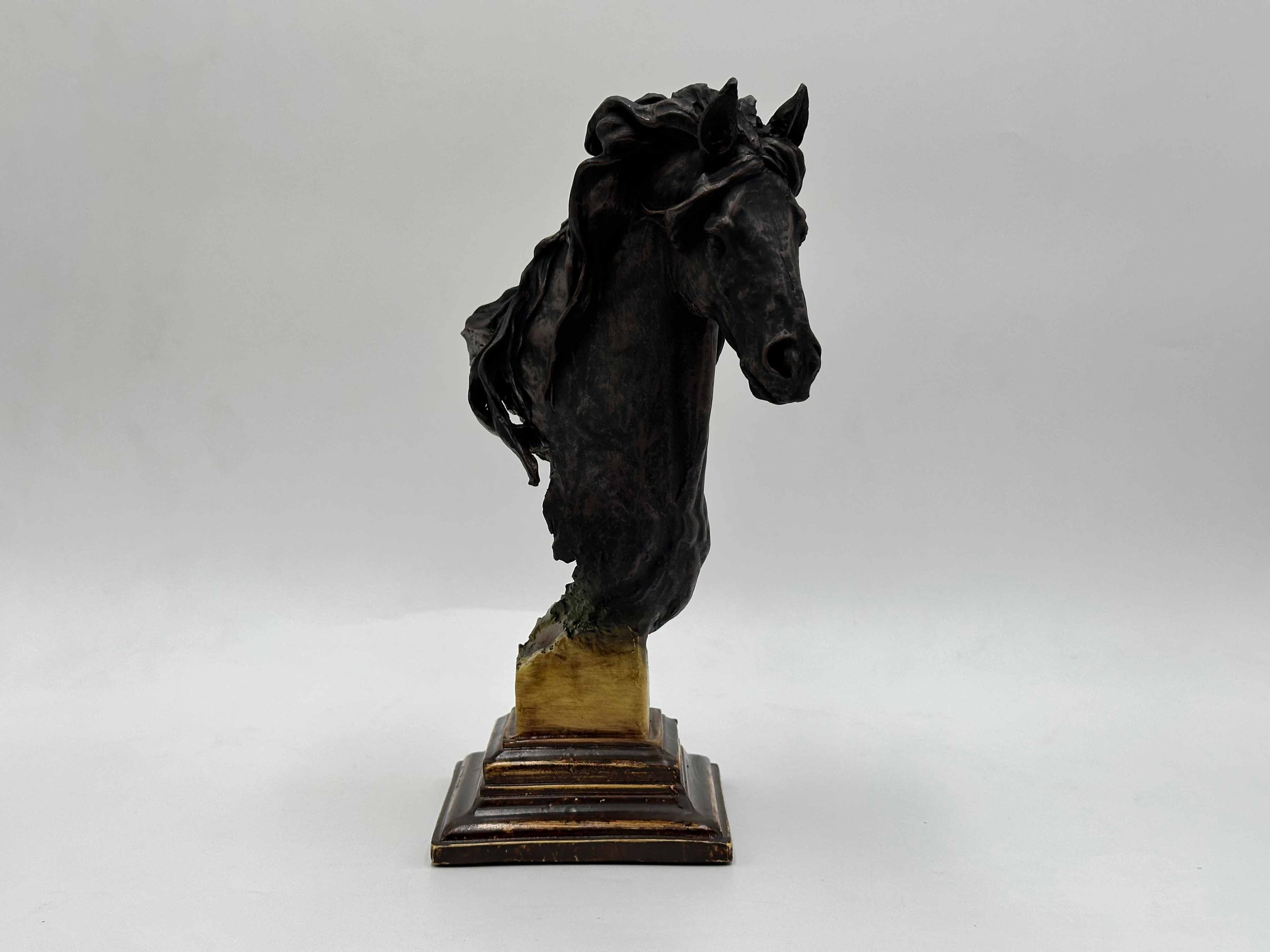 تندیس سر اسب