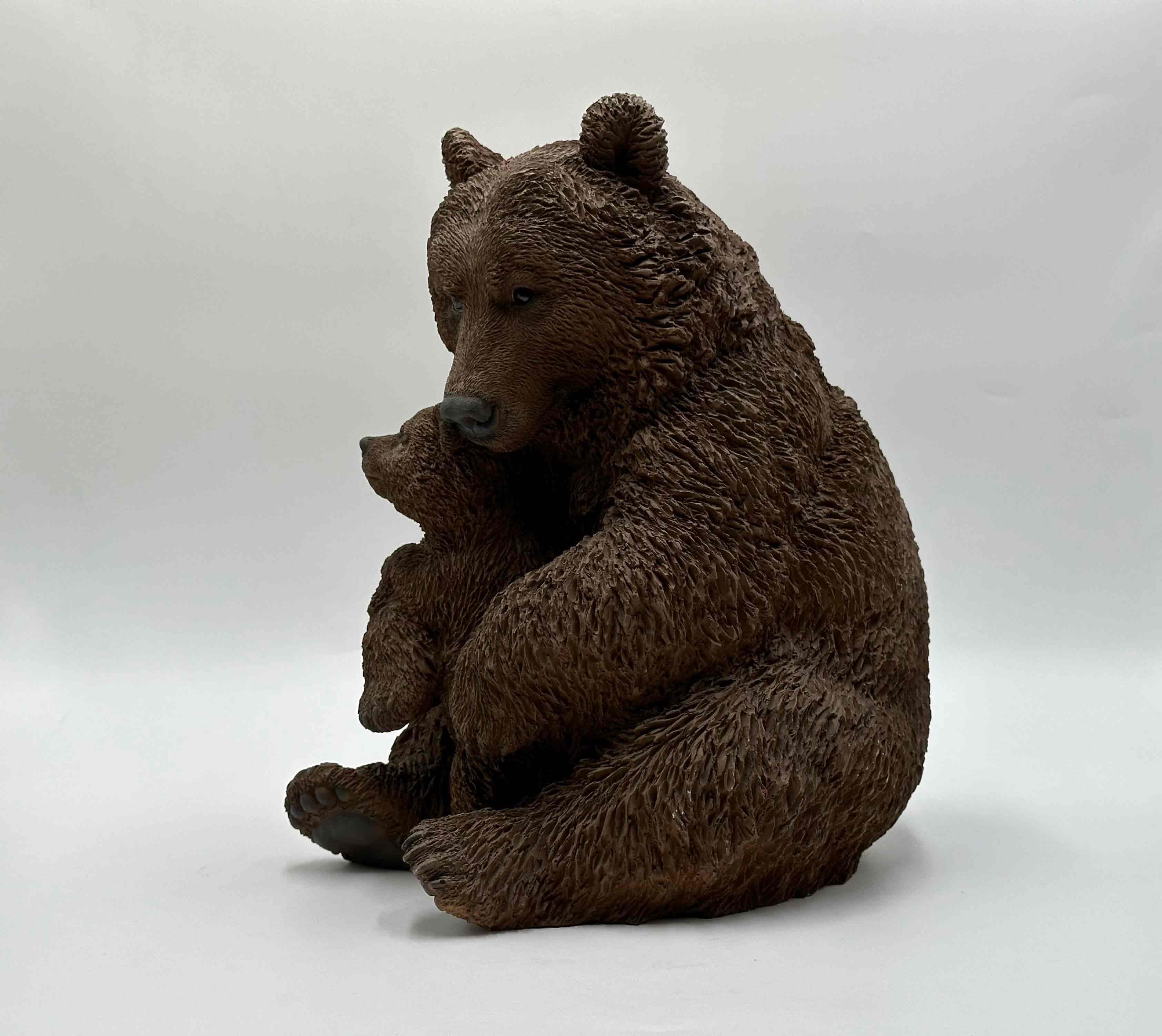 تندیس عشق مادر (قهوه‌ای)