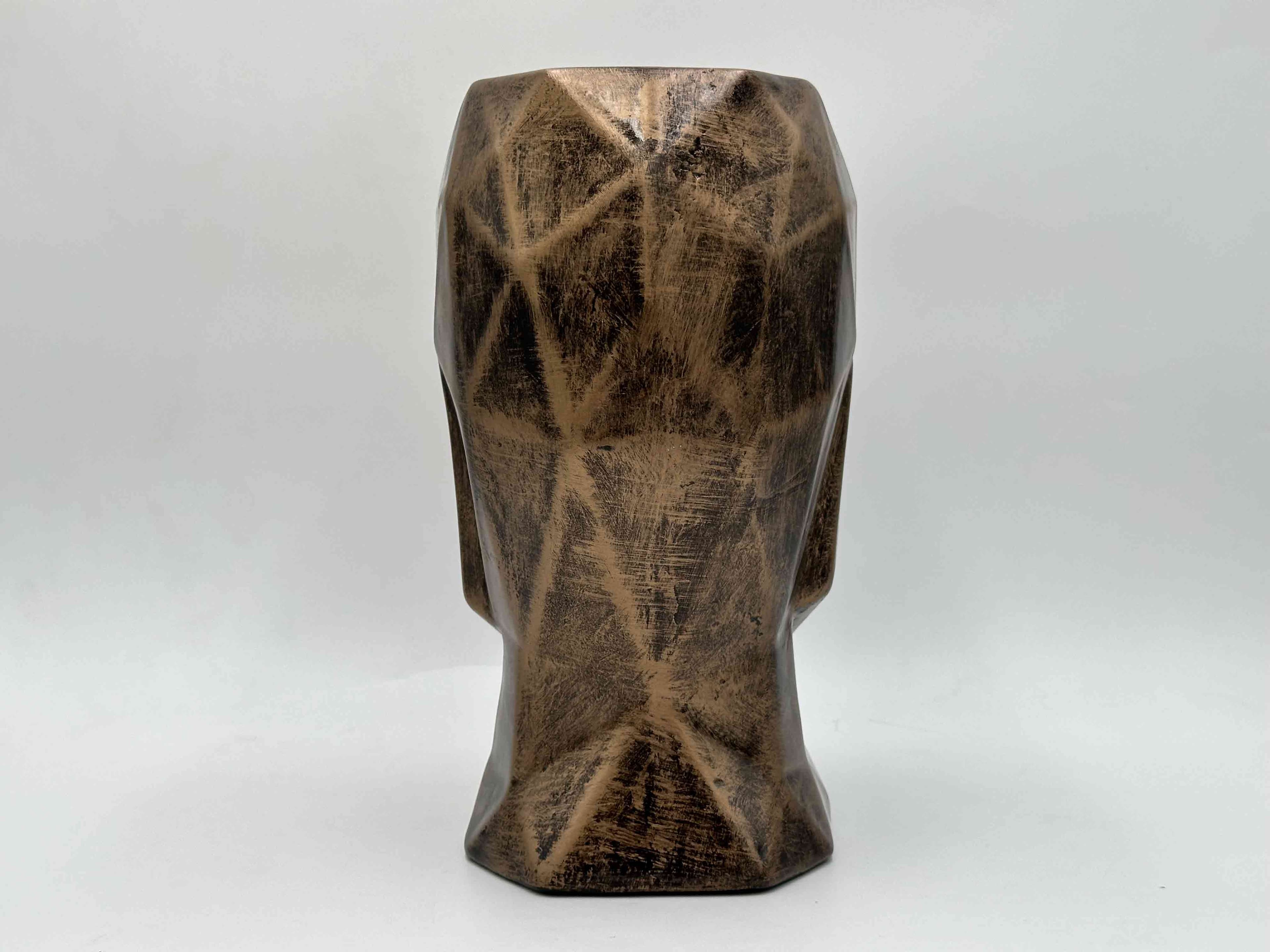 تندیس گلدان مرد