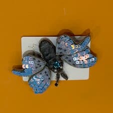 گل‌سینه پروانه 3 بعدی سورمه‌ای