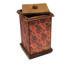 جعبه چوبی (مجری 8)