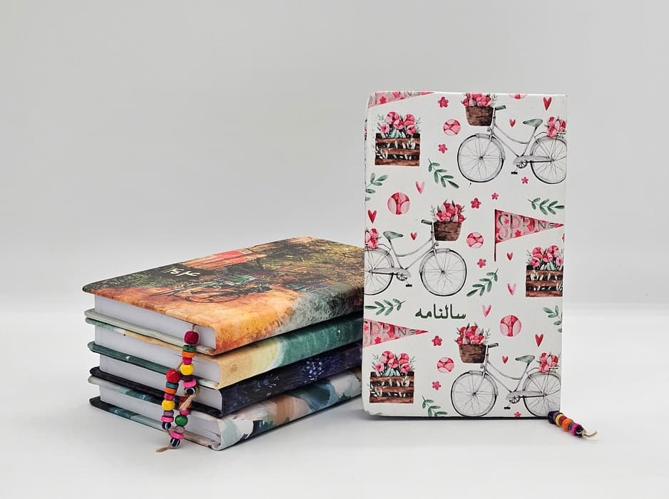 سالنامه اروپایی قدیما 1404 (فانتزی،کد R2)،(چرم)