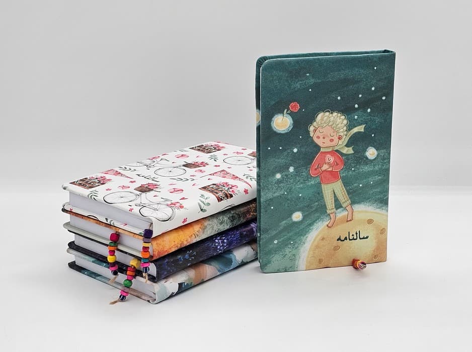 سالنامه اروپایی قدیما 1404 (فانتزی،کد R3)،(چرم)